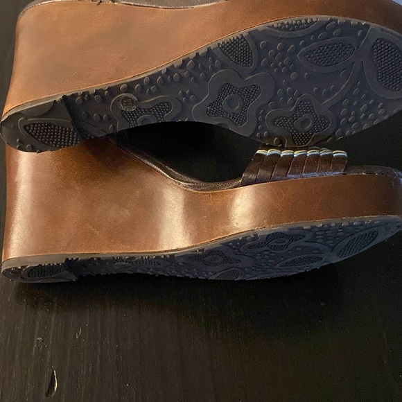 🍍DECREE WEDGE🍍VELCRO WRAP🍍SIZE 8🍍 - Picture 5 of 5